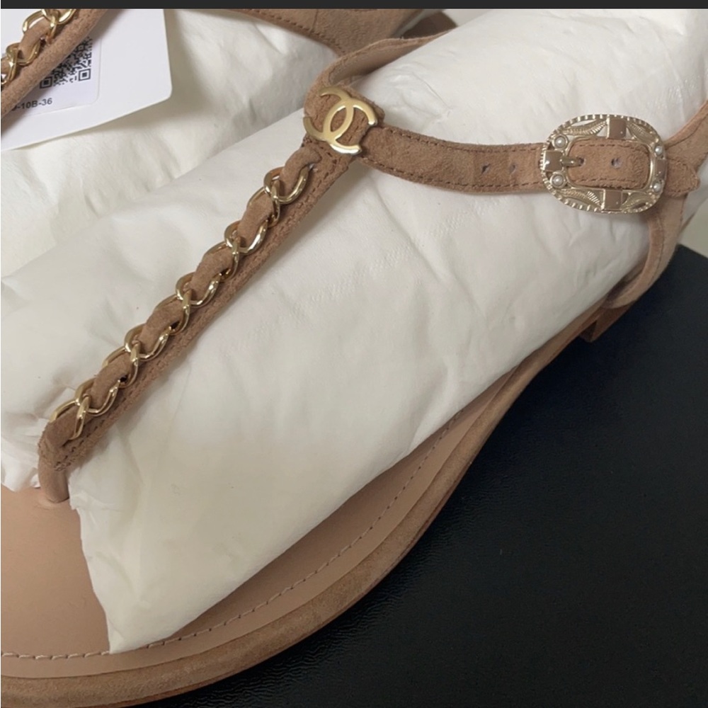 Chanel Beige Thong Sandal With Chain Detail NWT 36 - Picture 6 of 9